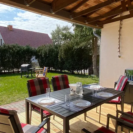 Holiday home Svante Glowe